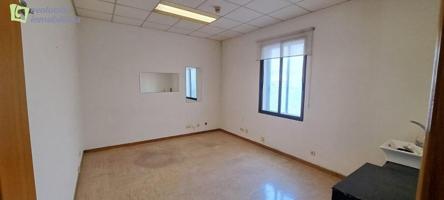 Oficina en alquiler en Burgos, Avda. del Cid photo 0