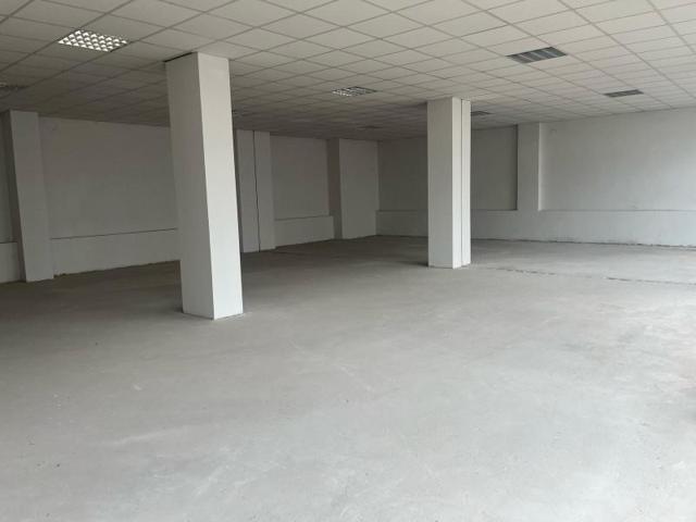Local comercial en alquiler en Móstoles, Pau 4 photo 0