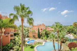 Piso en alquiler en Marbella, Reserva de Marbella photo 0