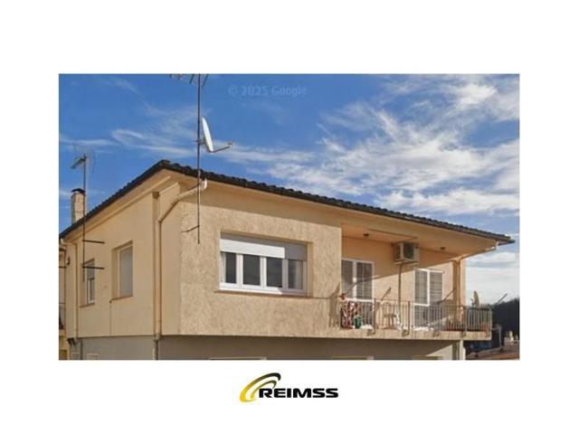 Piso en venta en Anglès photo 0