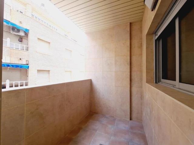 Apartamento en venta en Torrevieja photo 0