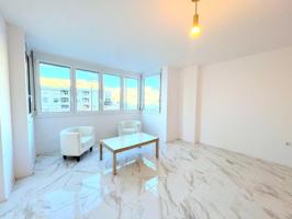 Apartamento en venta en Torrevieja photo 0