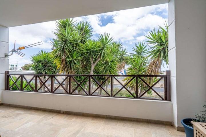 Apartamento en venta en Tías, Los Lirios photo 0