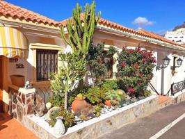 Apartamento en venta en Adeje, Calle País Vasco, 38660 photo 0