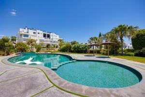 Apartamento en venta en Torrevieja photo 0
