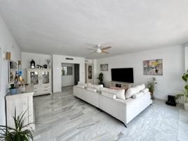 Piso en venta en Mijas, Las lagunas centro photo 0