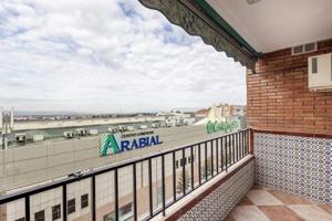 Piso en venta en Granada, Hipercor photo 0