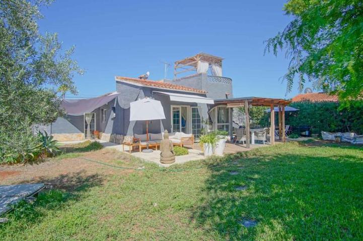 Chalet en venta en Els Poblets photo 0