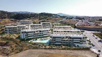 Planta baja en venta en Estepona, Centro photo 0