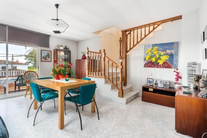 Duplex en venta en L'Ametlla del Vallès, Centro urbano 69 photo 0