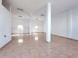 Local comercial en alquiler en Arona photo 0