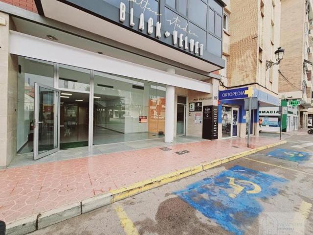 Local comercial en alquiler en Guardamar del Segura, Centro photo 0