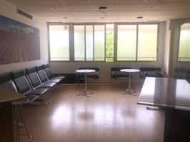 Local comercial en alquiler en Elche, Plaza Madrid photo 0