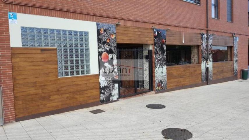 Local comercial en alquiler en Oviedo, Oviedo photo 0