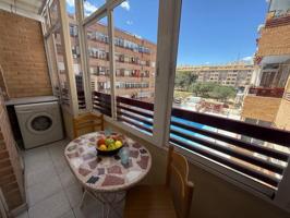 Apartamento en venta en Torrevieja, Centro photo 0