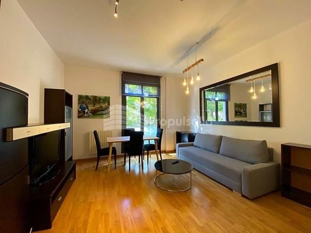 Apartamento en venta en Zaragoza, Calle Fuenclara, 50003 photo 0