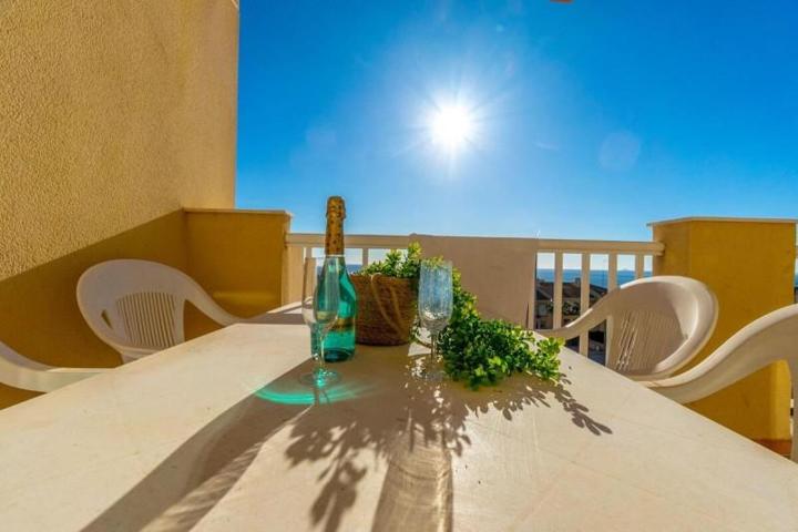 Apartamento en venta en Orihuela Costa photo 0