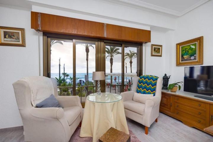 Apartamento en venta en Torrevieja photo 0