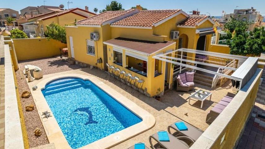 Chalet en venta en San Fulgencio photo 0