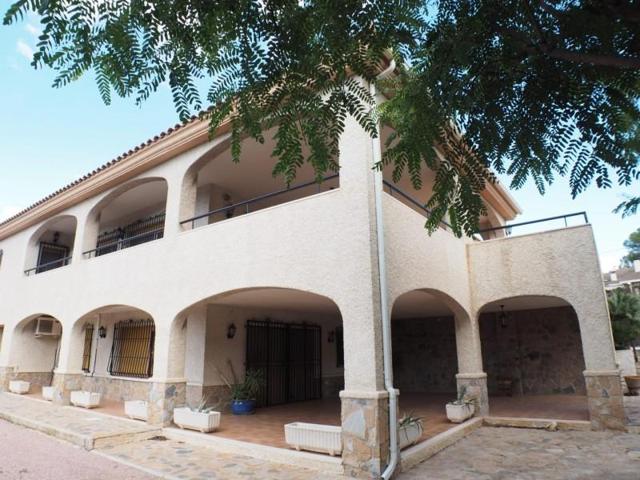 Chalet en venta en Petrer, Loma badá photo 0