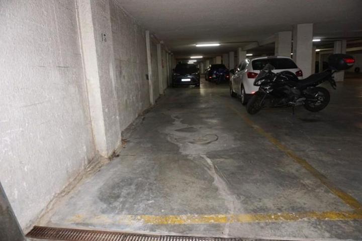 Garaje en venta en Vitoria-Gasteiz, LAKUA-ARRIAGA photo 0