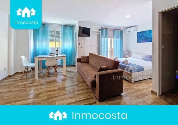 Edificio en venta en Alicante, Carolinas Bajas photo 0