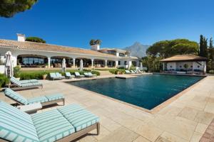 Chalet en venta en Marbella, Lomas de Marbella Club-Puente Romano photo 0
