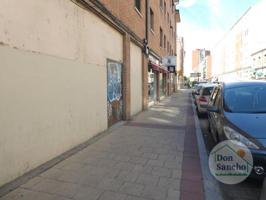 Local comercial en venta en Valladolid photo 0