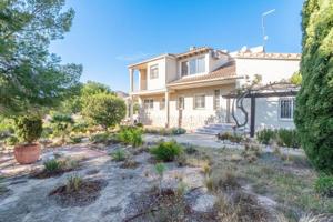 Chalet en venta en Aigues photo 0