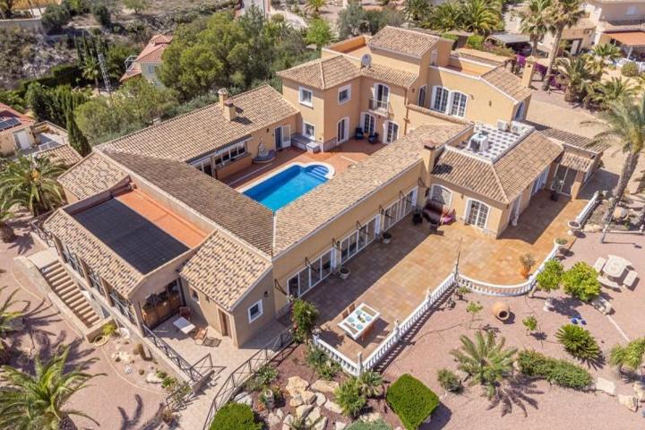 Chalet en venta en Busot photo 0