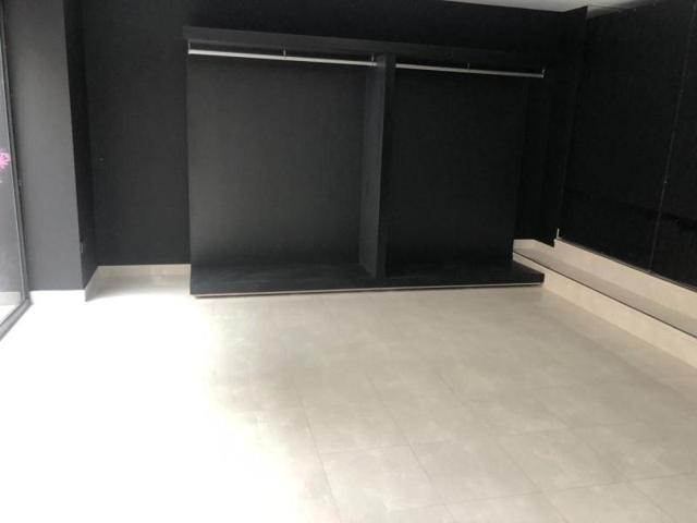 Local comercial en alquiler en Torrelavega, Calle Ceferino Calderón, 39300 photo 0