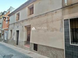 Casa en venta en Aspe, Centro photo 0