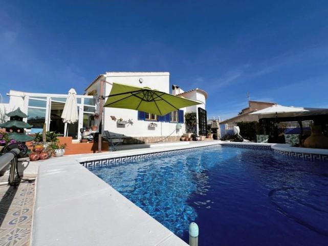 Chalet en venta en Orihuela photo 0