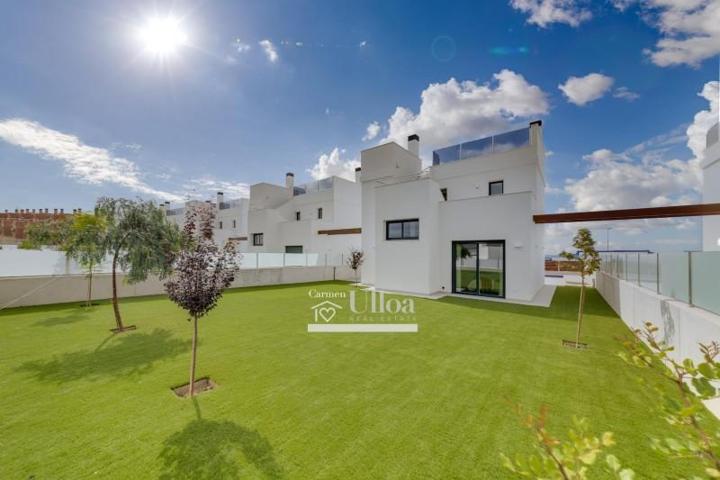 Casa en venta en Mutxamel, Dorado Country Club photo 0