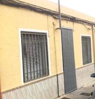 Casa en venta en Petrer, Comunidad valenciana photo 0