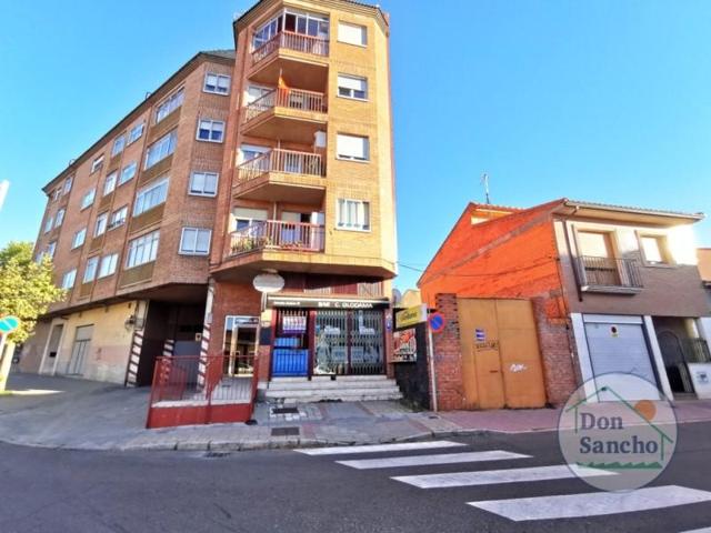 Local comercial en venta en Valladolid photo 0