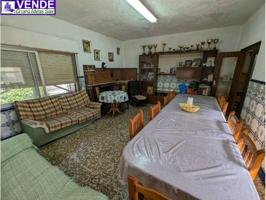 Casa con terreno en venta en Sax, Sax photo 0