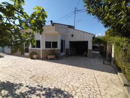 Chalet en venta en Elda photo 0