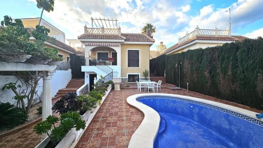 Chalet en venta en Ciudad quesada photo 0