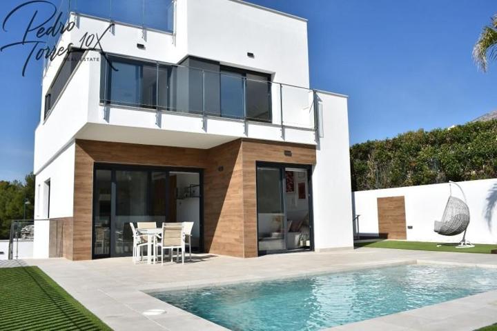Chalet en venta en La Nucia, Panorama photo 0