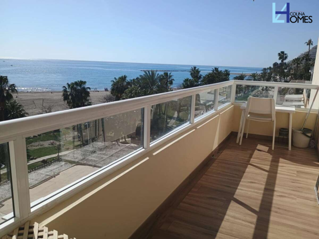 Apartamento en venta en Benalmádena, Benalmadena Costa photo 0