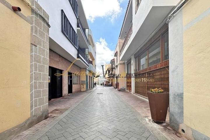 Chalet en venta en Guía de Isora, Calle de Arriba, 38680 photo 0