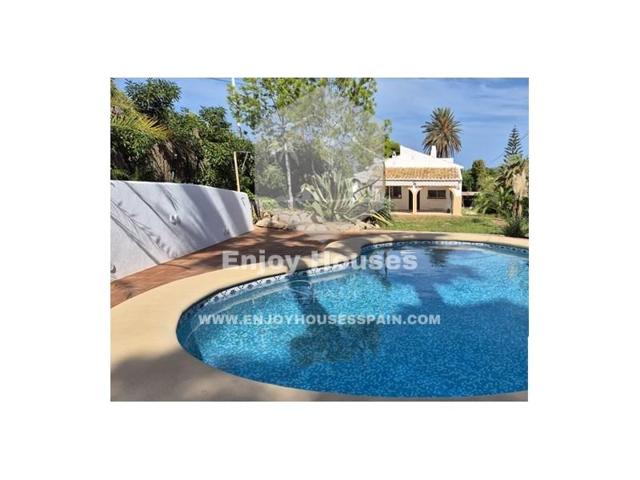 Chalet en venta en Jávea-Xàbia photo 0