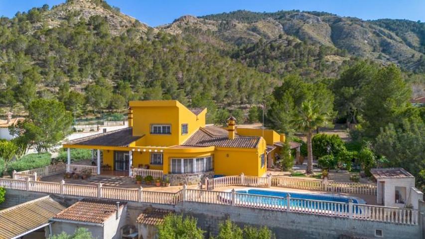 Chalet en venta en Orihuela, Montepinar-La Aparecida-Raiguero photo 0