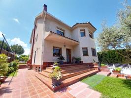 Chalet en venta en Pozuelo de Alarcón, Zona Pueblo photo 0