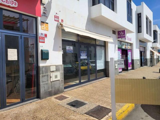Local comercial en alquiler en Yaiza, Playa Blanca photo 0