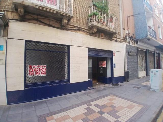 Local comercial en venta en Cartagena, Casco Antiguo photo 0