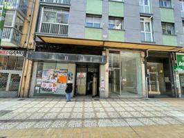 Local comercial en venta en Burgos, Gamonal photo 0