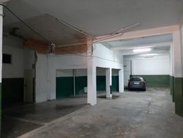 Local comercial en venta en Alzira, Avenida luis suñer photo 0