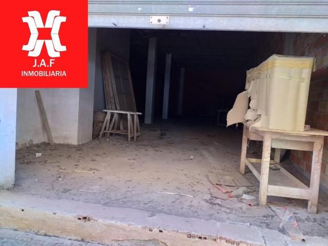 Local comercial en venta en Alfara del Patriarca, Av.1º de mayo photo 0